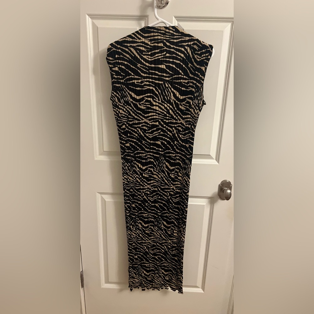 Rails Elegant Zebra Print Sleeveless Dress